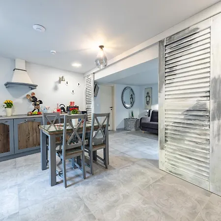 Pomorska Aparthotel 3*